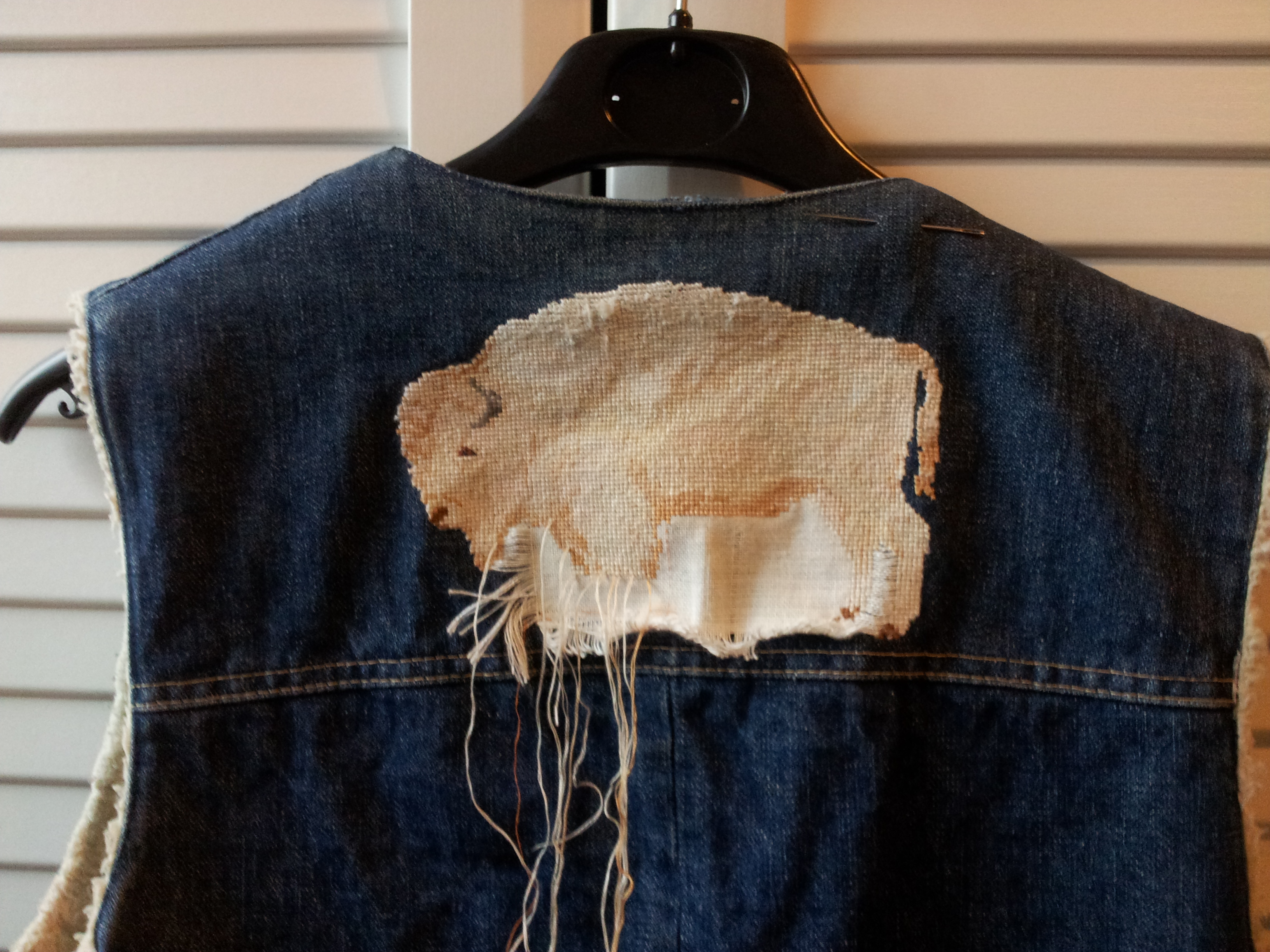 Vest detalje